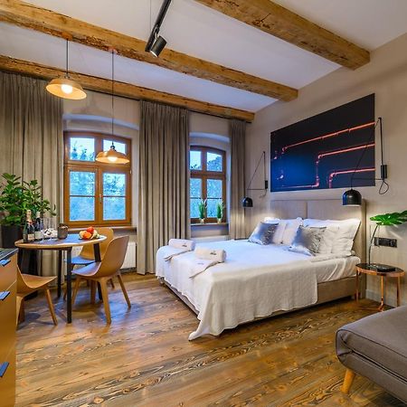 Piernikowe Apartamenty Torun Bagian luar foto