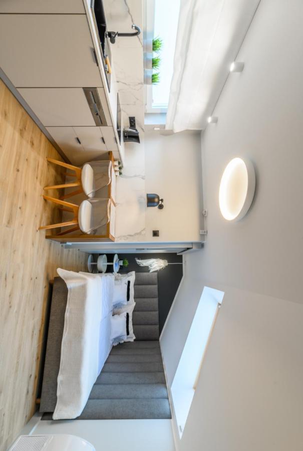 Piernikowe Apartamenty Torun Bagian luar foto
